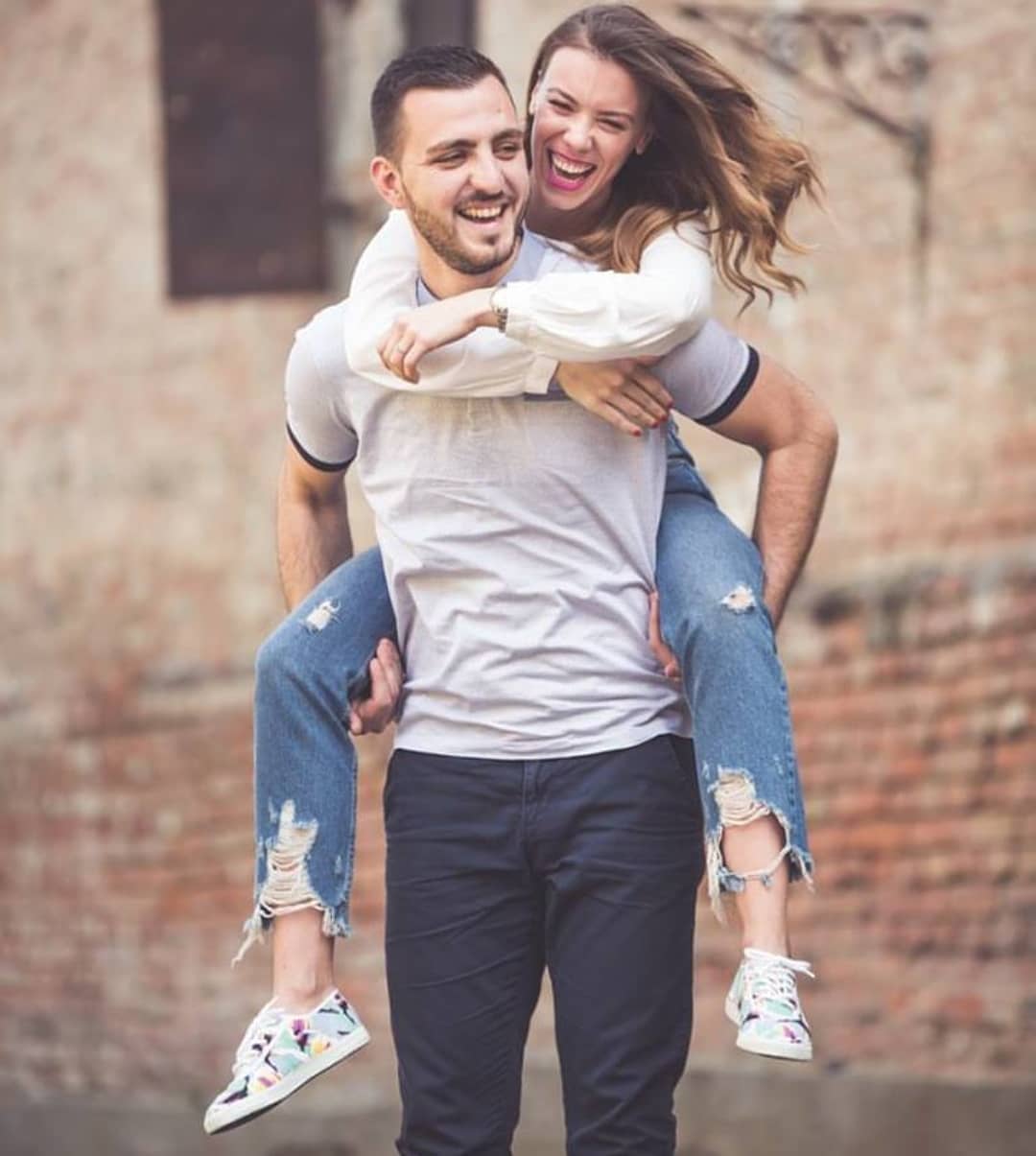 Magnolia canvas sneaker