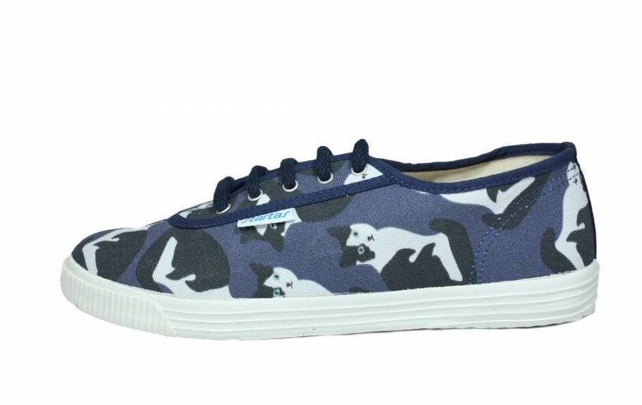 Here kitty kitty canvas shoe